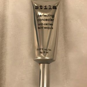 Stila Perfecting Concealer